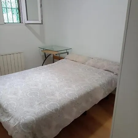 Apartamento En Calle Garci Nuno De 3 Dormitorios Madrid Exterior photo