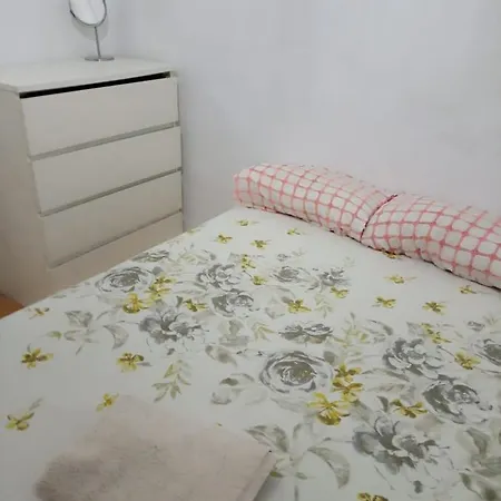 Apartamento En Calle Garci Nuno De 3 Dormitorios Madrid Exterior photo