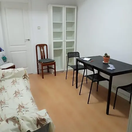 Apartamento En Calle Garci Nuno De 3 Dormitorios Madrid Exterior photo