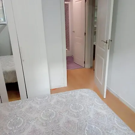 Apartamento En Calle Garci Nuno De 3 Dormitorios Madrid Exterior photo