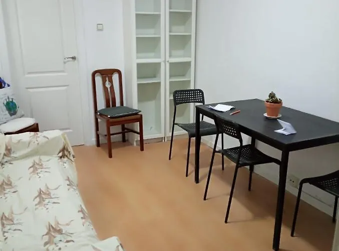 Apartamento En Calle Garci Nuno De 3 Dormitorios